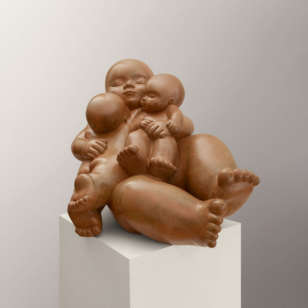 Happiness - sculpture bronze - Mariela Garibay - © Casart